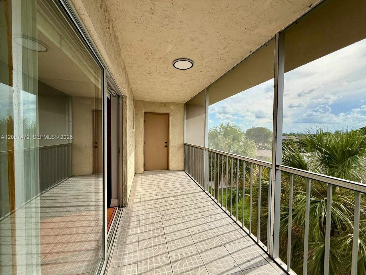 17000 NW 67th Ave # 405, Hialeah FL 33015 photo 2