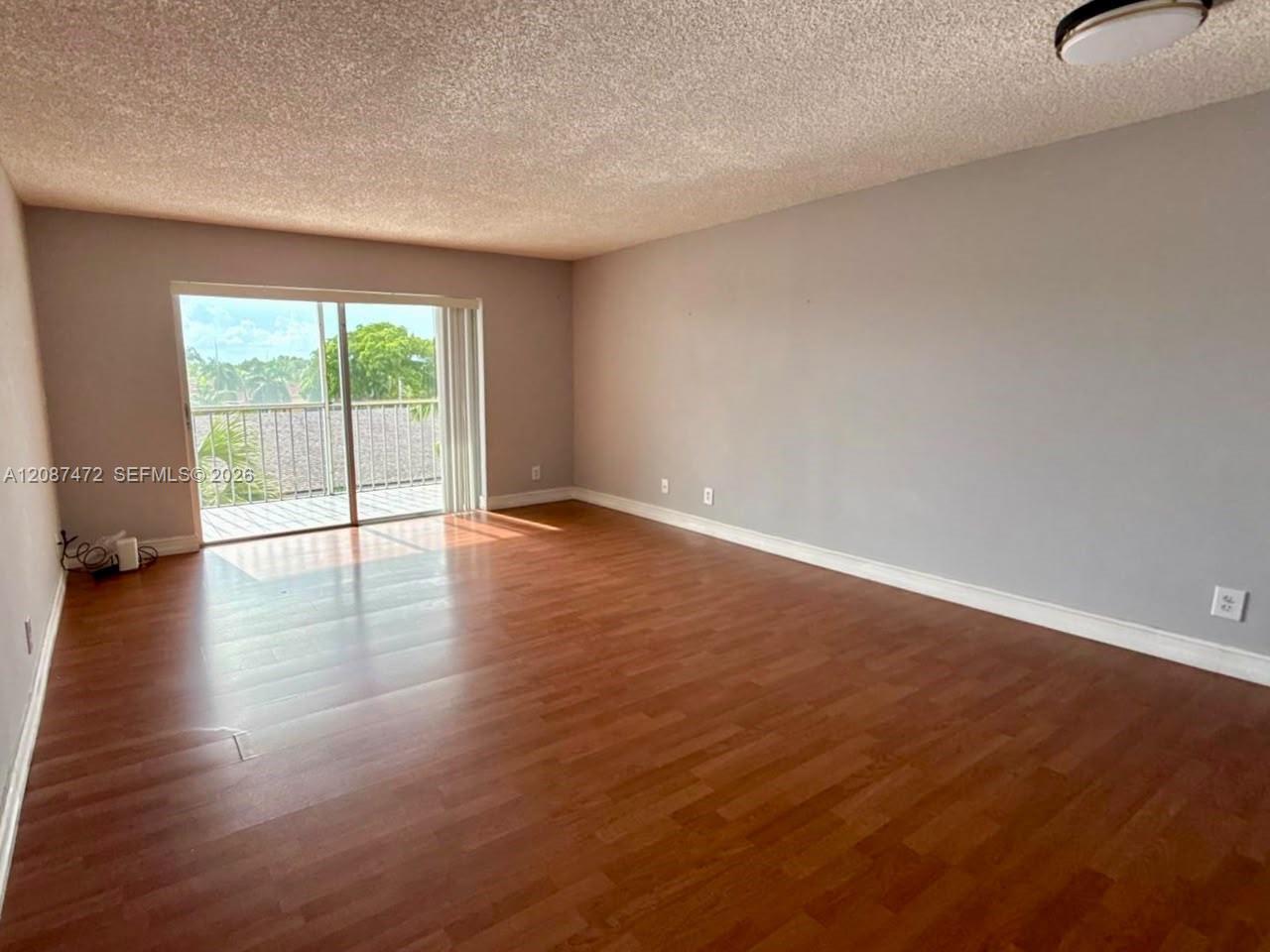 17000 NW 67th Ave # 405, Hialeah FL 33015 photo 4