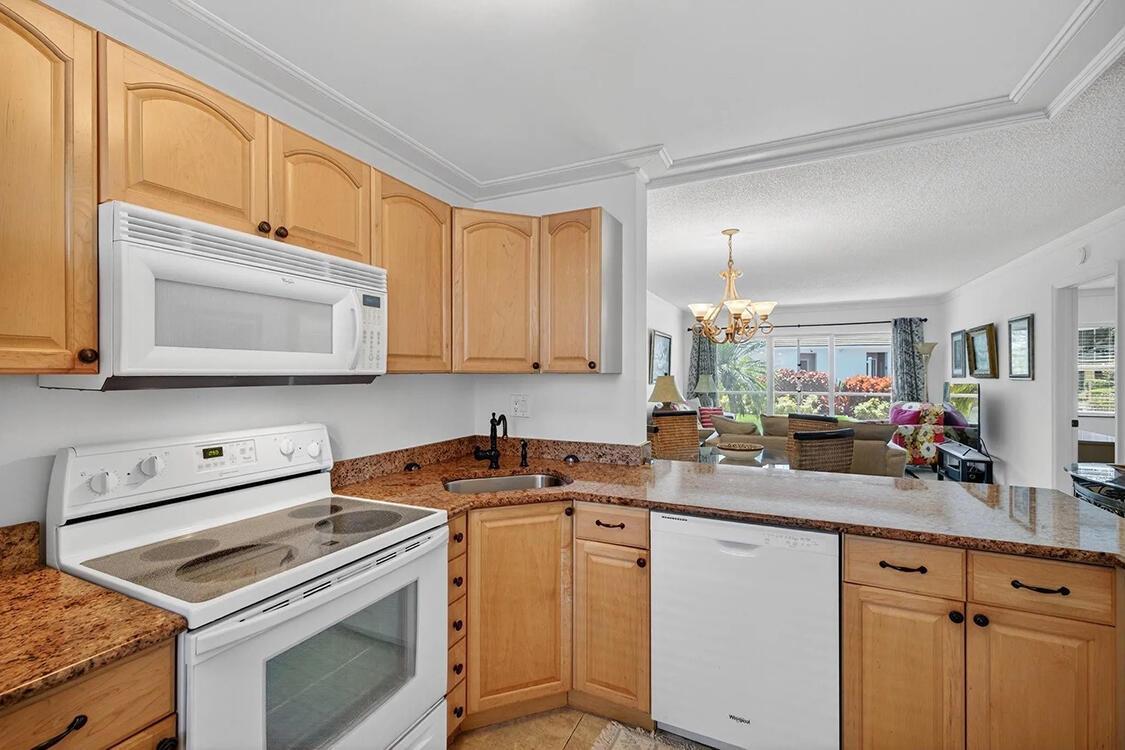 1541 S OCEAN Boulevard # 122, Lauderdale By The Sea FL 33062