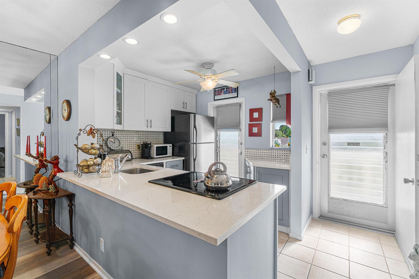 2161 NE 1st Court # 205, Boynton Beach FL 33435 photo 2