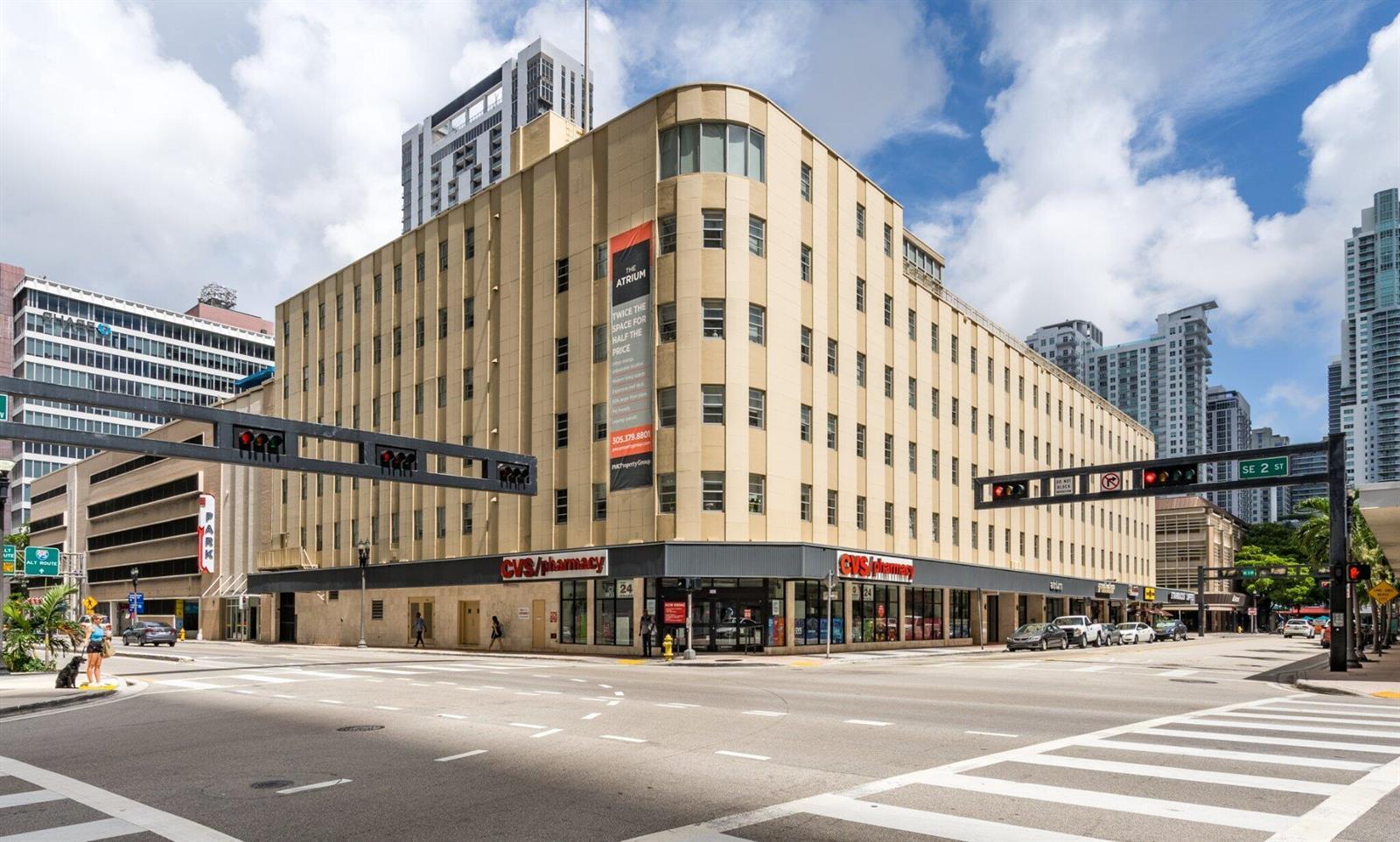 150 SE 3RD Avenue # 16, Miami FL 33131 photo 2