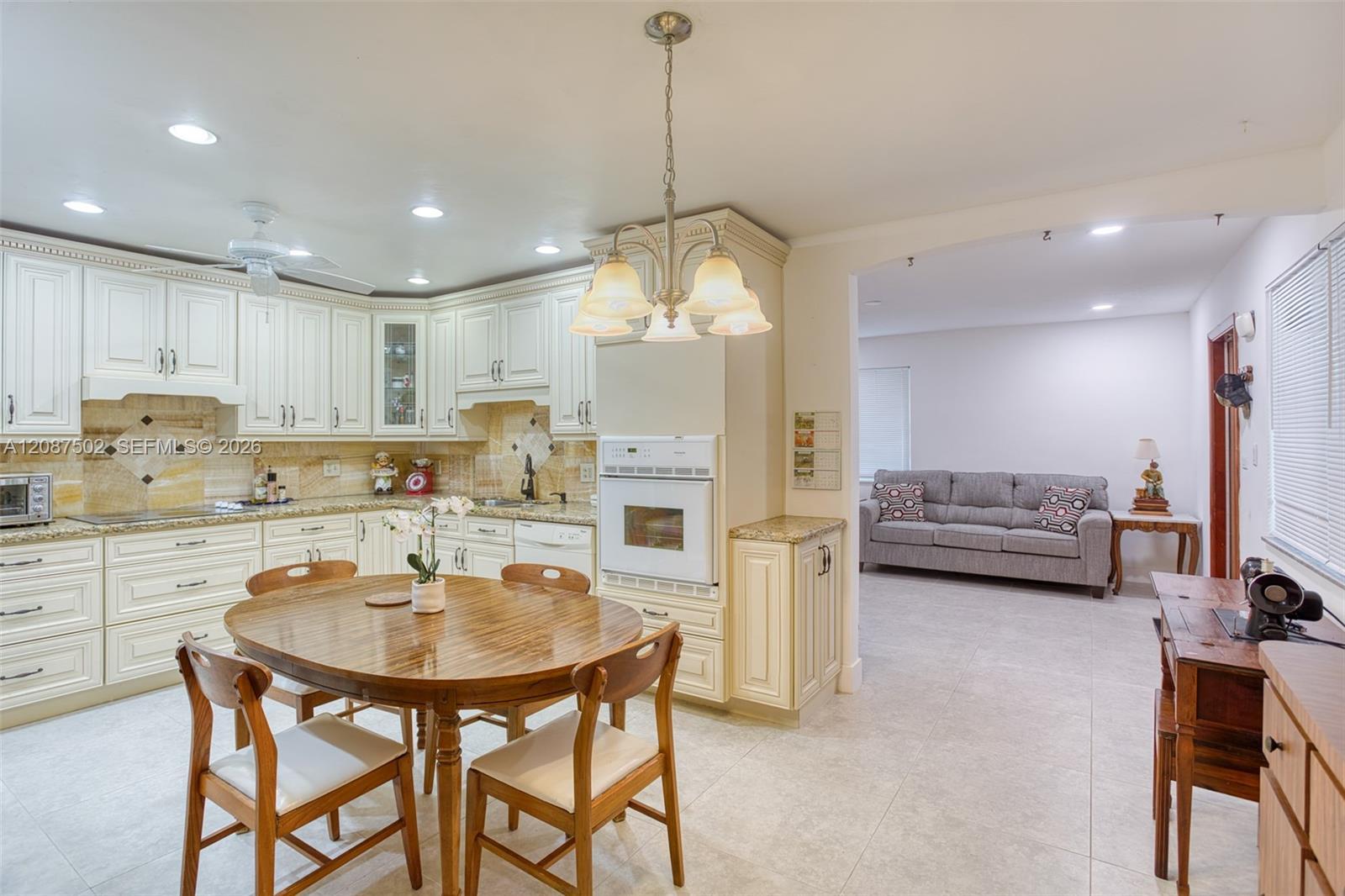 221 NE 1st Ter # 1, Dania Beach FL 33004