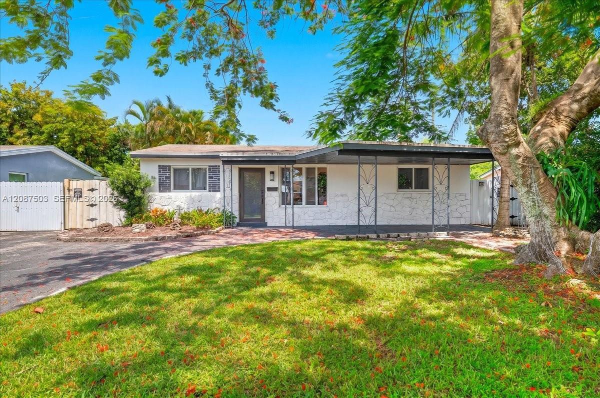 1131 N 75th Ave # 1131, Hollywood FL 33024
