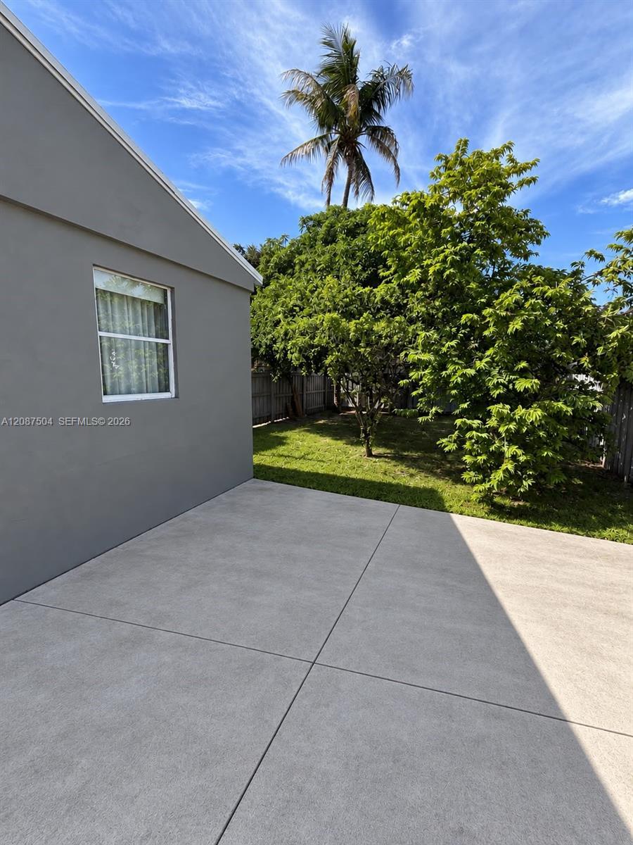 1418 NW 101st St, Miami FL 33147 photo 5