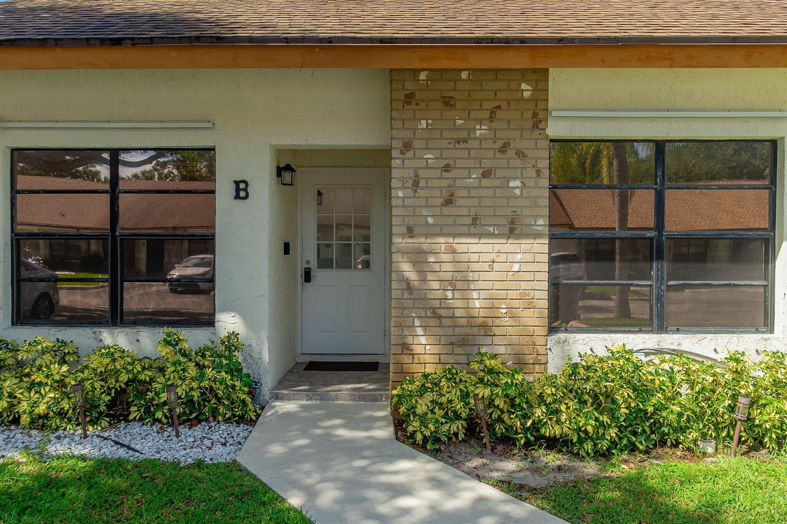 1250 PARKSIDE GREEN Drive # B, FL 33415 photo 3