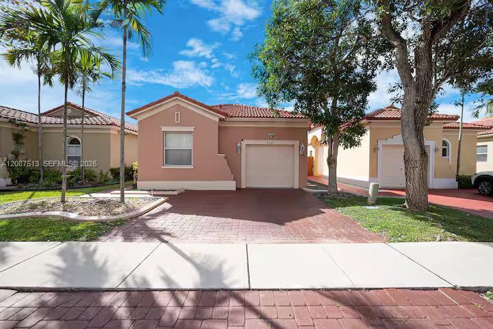 2327 NE 37th Ter, Homestead FL 33033 photo 3