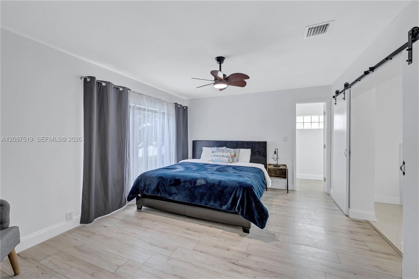217 N 31st Ave, Hollywood FL 33021 photo 3