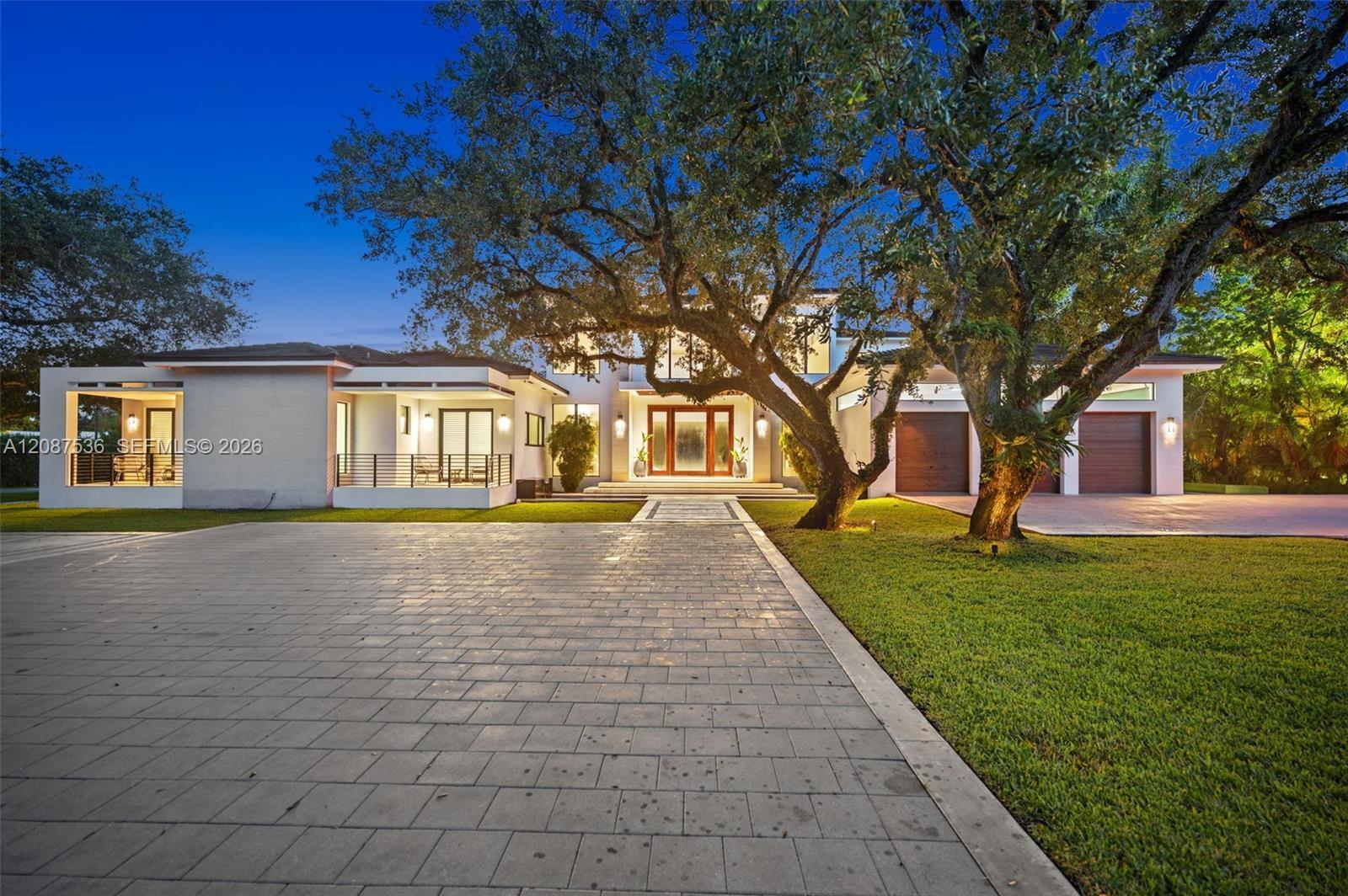 8920 SW 96th St, Miami FL 33176