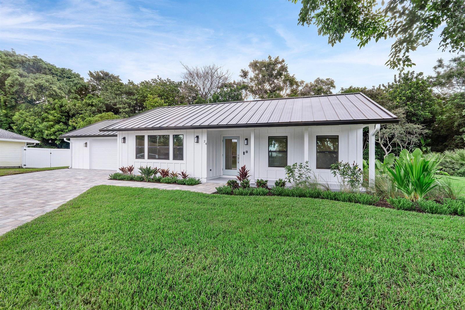 24 Russell Street, Tequesta FL 33469 photo 2