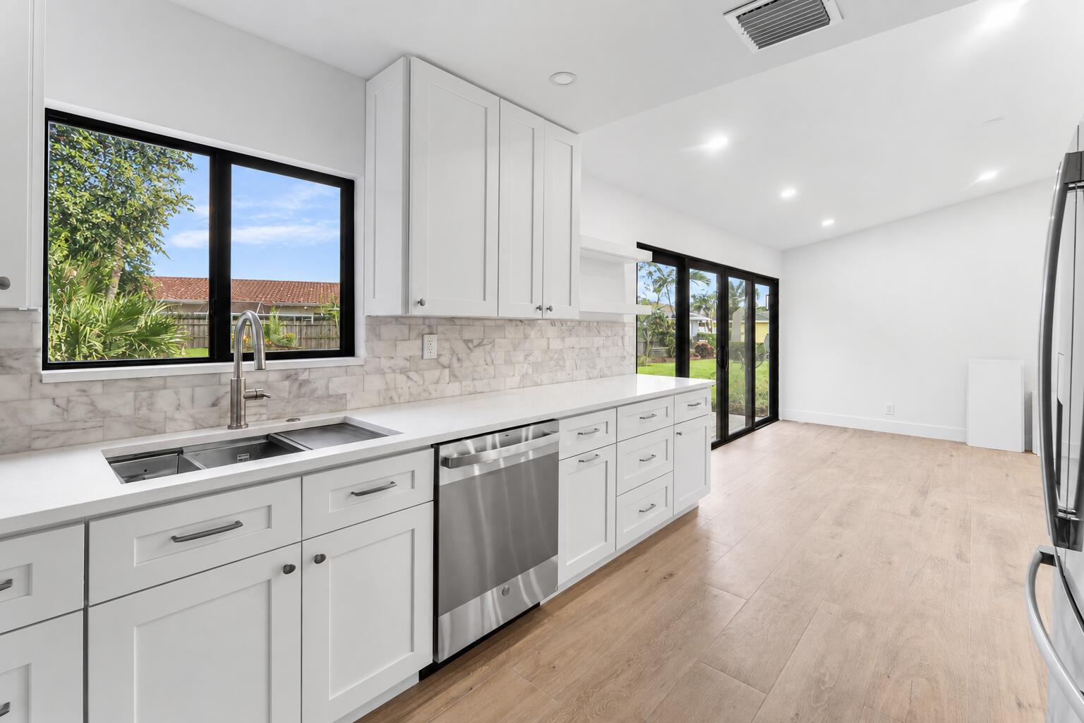 24 Russell Street, Tequesta FL 33469 photo 4