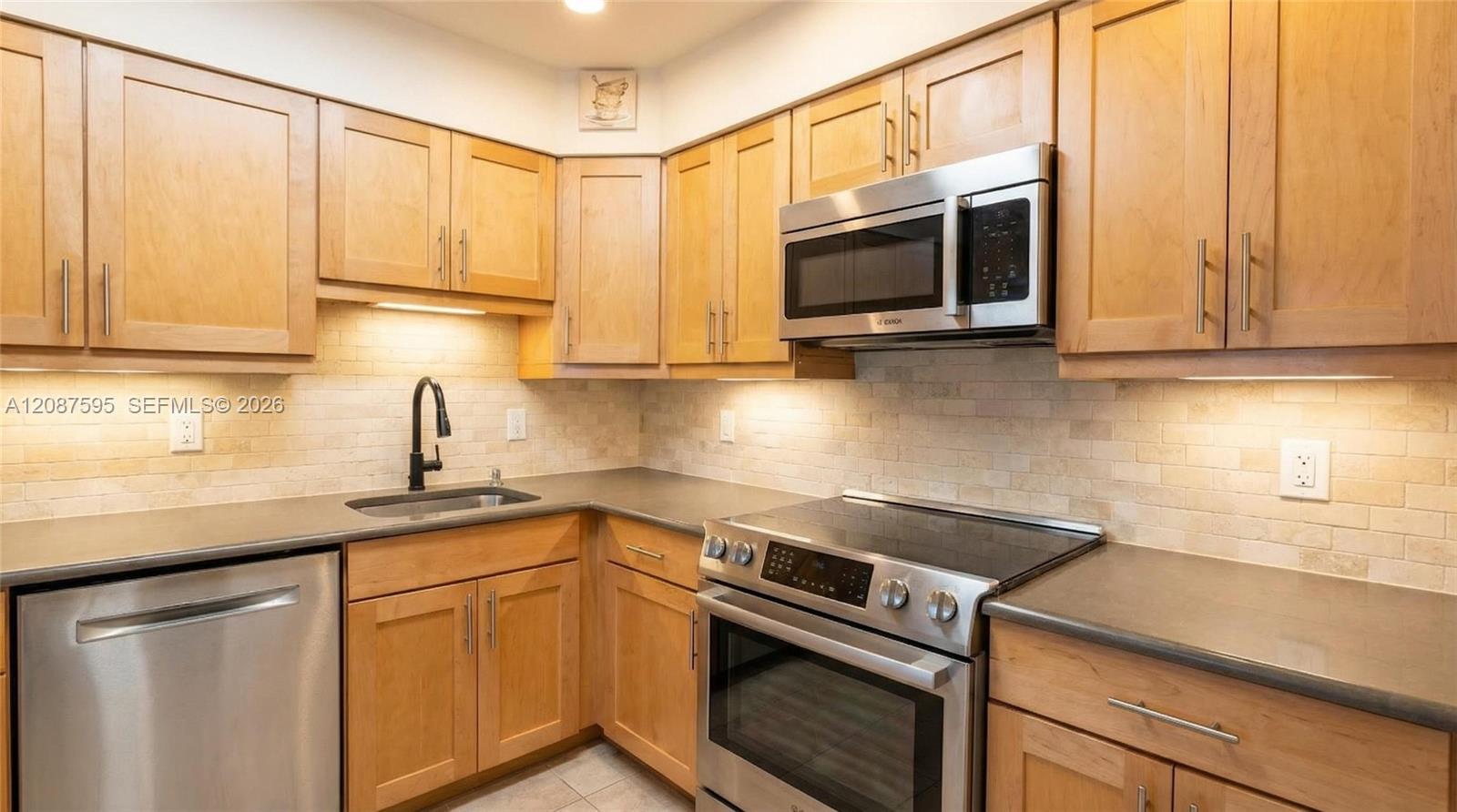 2900 N Course Dr # 804, Pompano Beach FL 33069 photo 2