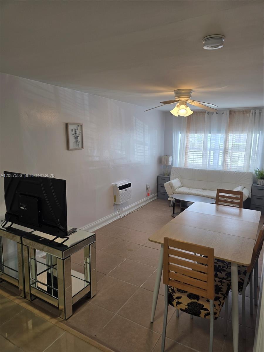 5712 Hollywood Blvd # 1, Hollywood FL 33021 photo 2