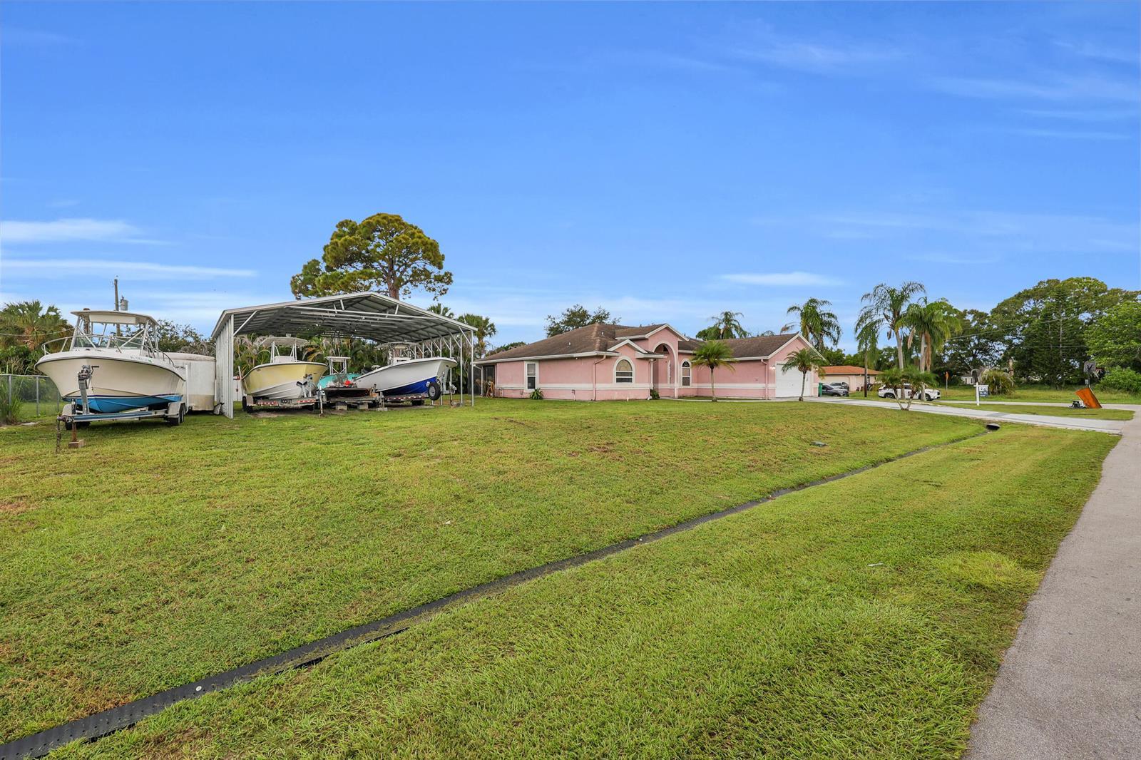 202 SE Grove Avenue, Port St. Lucie FL 34983 photo 3