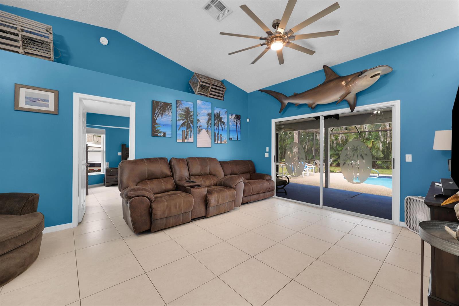 202 SE Grove Avenue, Port St. Lucie FL 34983 photo 5