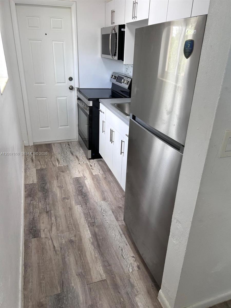 16911 NE 21st Ave # 8, North Miami Beach FL 33162 photo 3