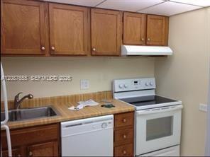 3710 Inverrary Dr # 1B, Lauderhill FL 33319 photo 2