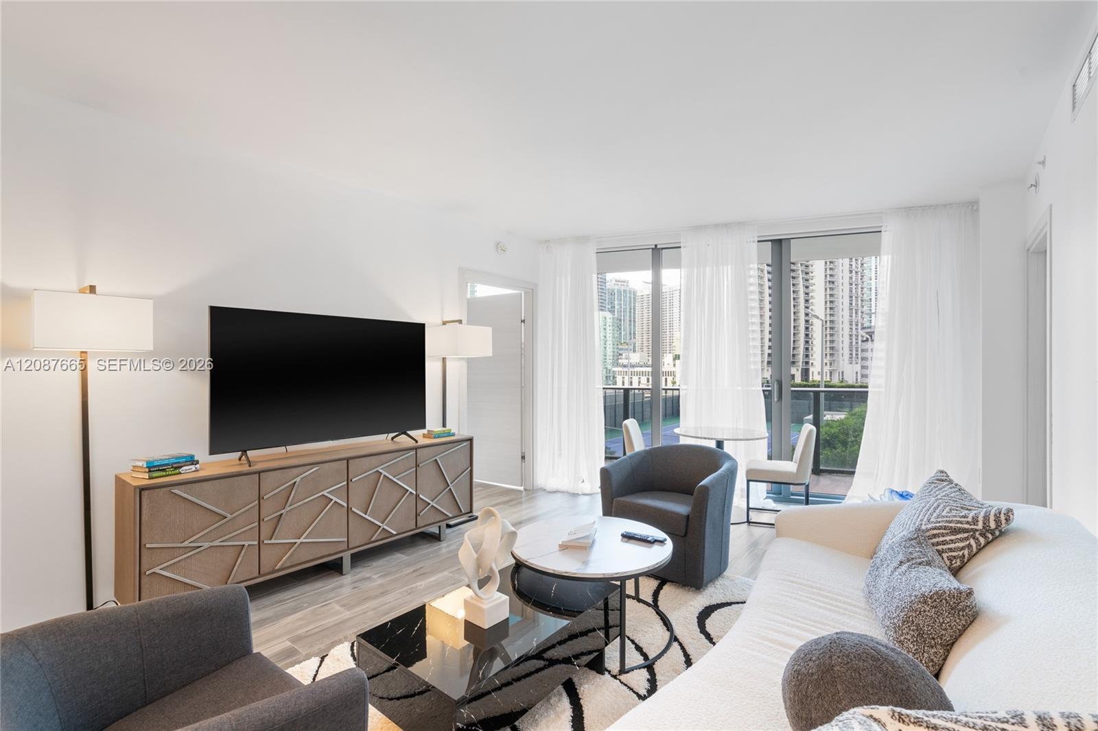 801 S Miami Ave # 1002, Miami FL 33130 photo 4