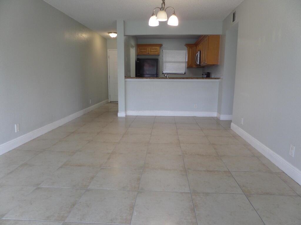 1445 LAKE CRYSTAL Drive # F, West Palm Beach FL 33411 photo 4