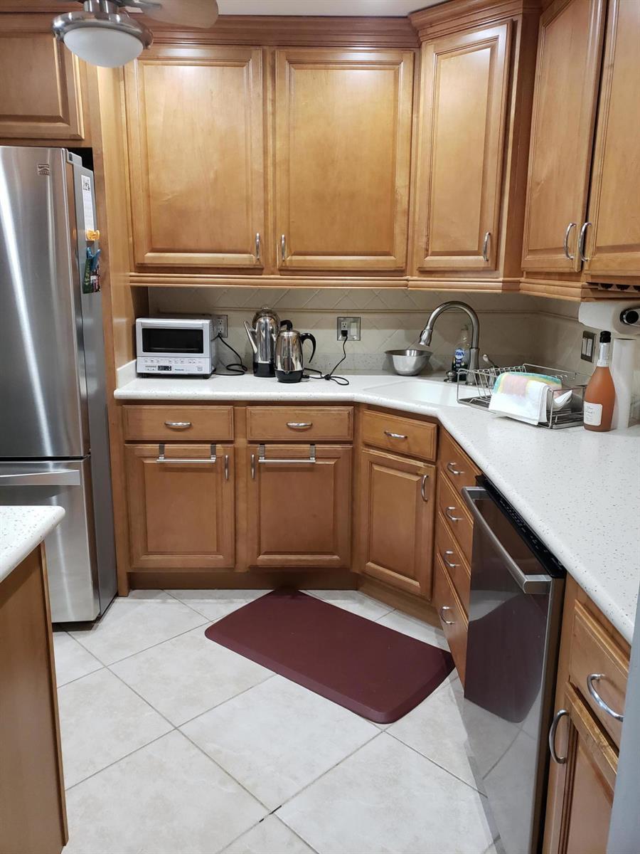 3980 Oaks Clubhouse Drive # 101, Pompano Beach FL 33069 photo 4