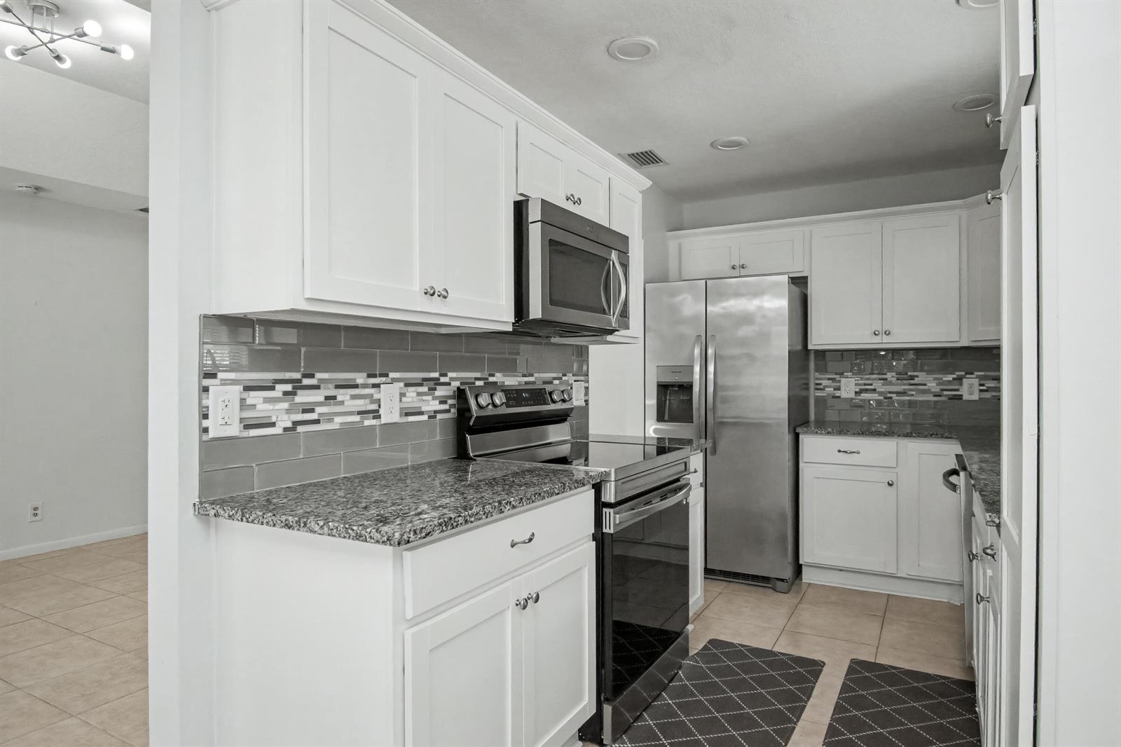 20970 CONCORD GREEN Drive, Boca Raton FL 33433 photo 4