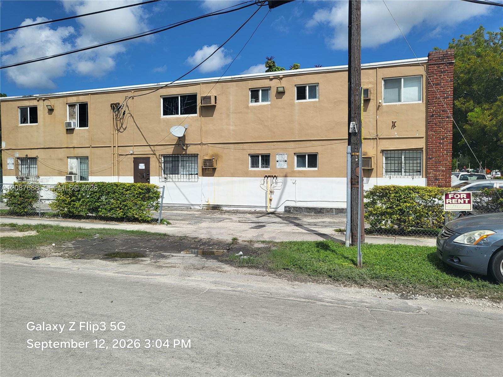 1895 NW 35th St, Miami FL 33142 photo 5