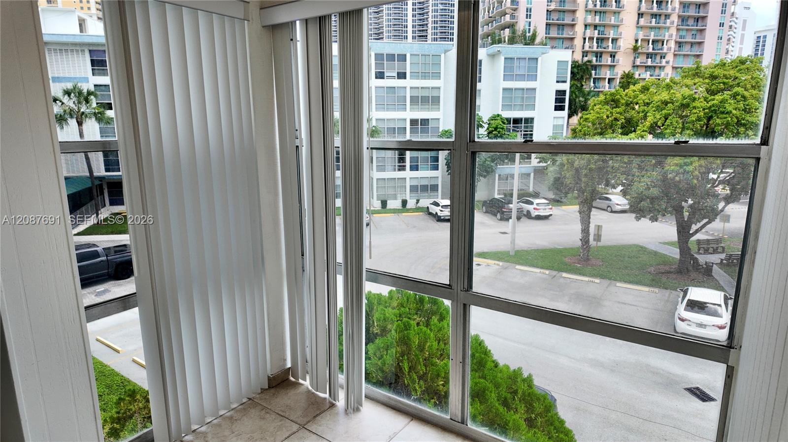 200 177th Dr # 308, Sunny Isles Beach FL 33160 photo 4