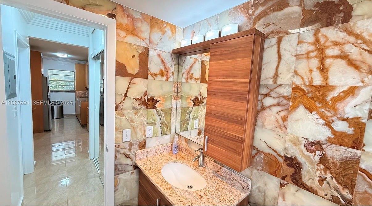 650 Pennsylvania Ave # 2, Miami Beach FL 33139 photo 5
