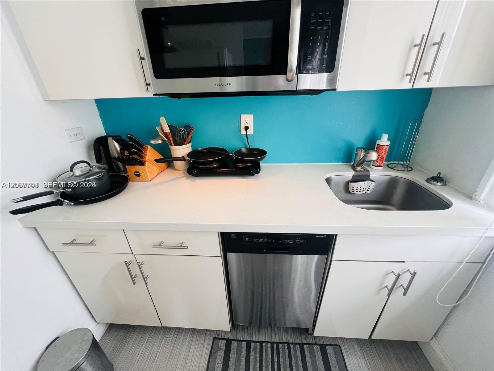 1611 Michigan Ave # 24, Miami Beach FL 33139 photo 4
