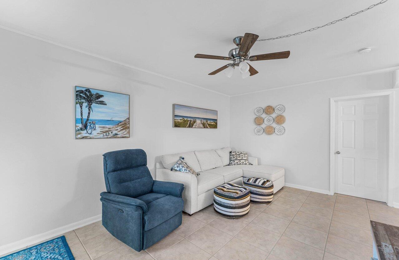 11 SW 4th Avenue Unit 6, Boca Raton FL 33432 photo 2