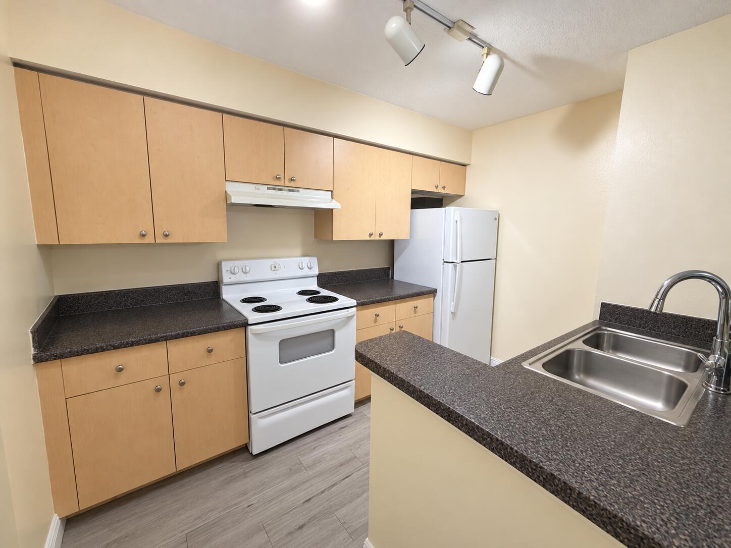 4241 SAN MARINO Boulevard # 206, West Palm Beach FL 33409 photo 3