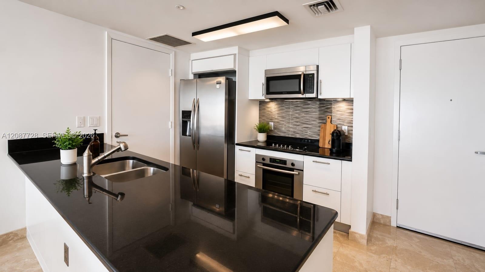 50 Biscayne Blvd # 4106, Miami FL 33132 photo 4