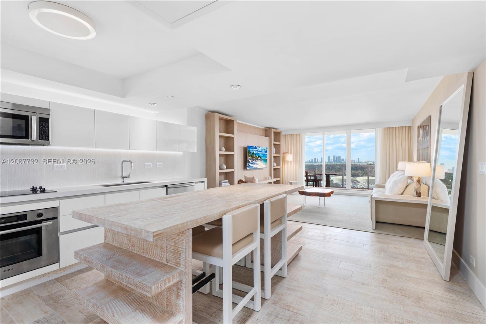 102 24th St # 1531, Miami Beach FL 33139 photo 4