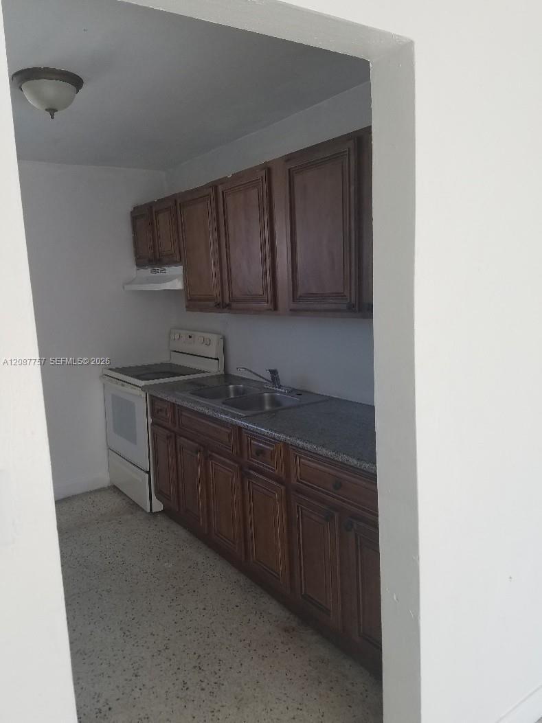 1880 NW 36th St, Miami FL 33142 photo 5