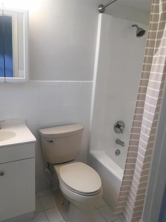 5156 NE 6th Avenue # 203, Oakland Park FL 33334 photo 5
