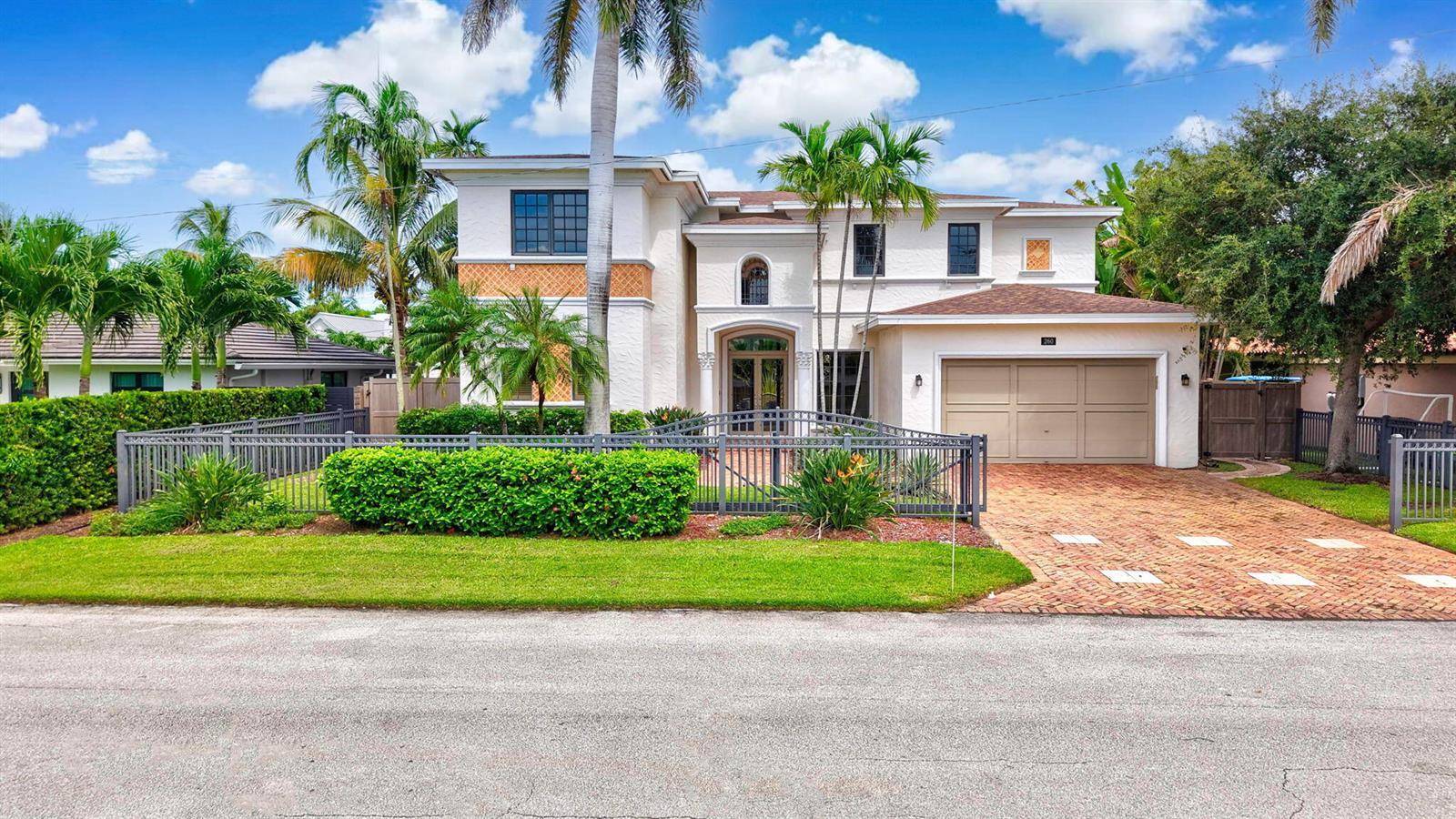 260 NE WAVECREST Court, Boca Raton FL 33432 photo 2