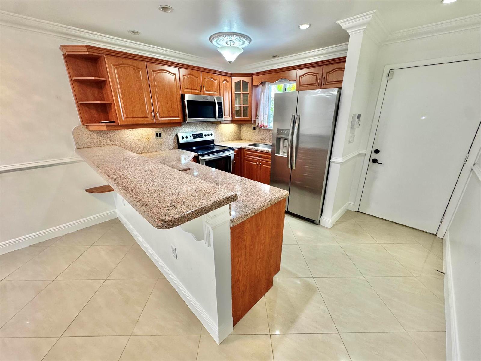 6074 FOREST HILL Boulevard # 107, West Palm Beach FL 33415