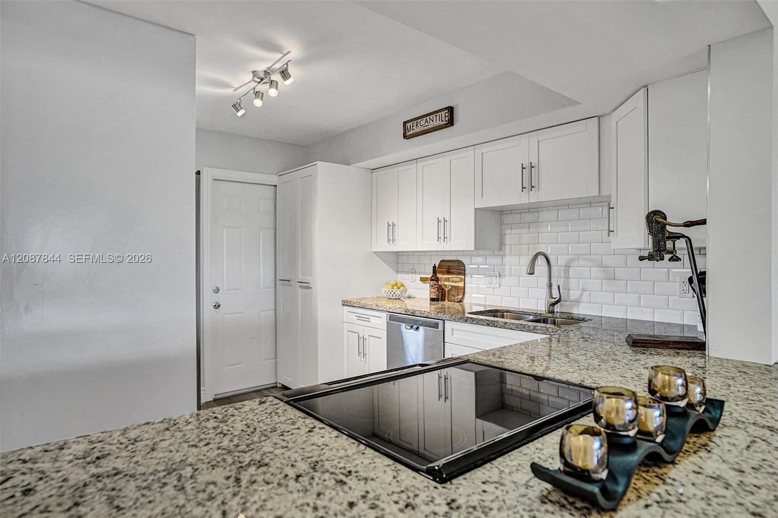 3111 NE 51st St # 305C, Fort Lauderdale FL 33308 photo 5