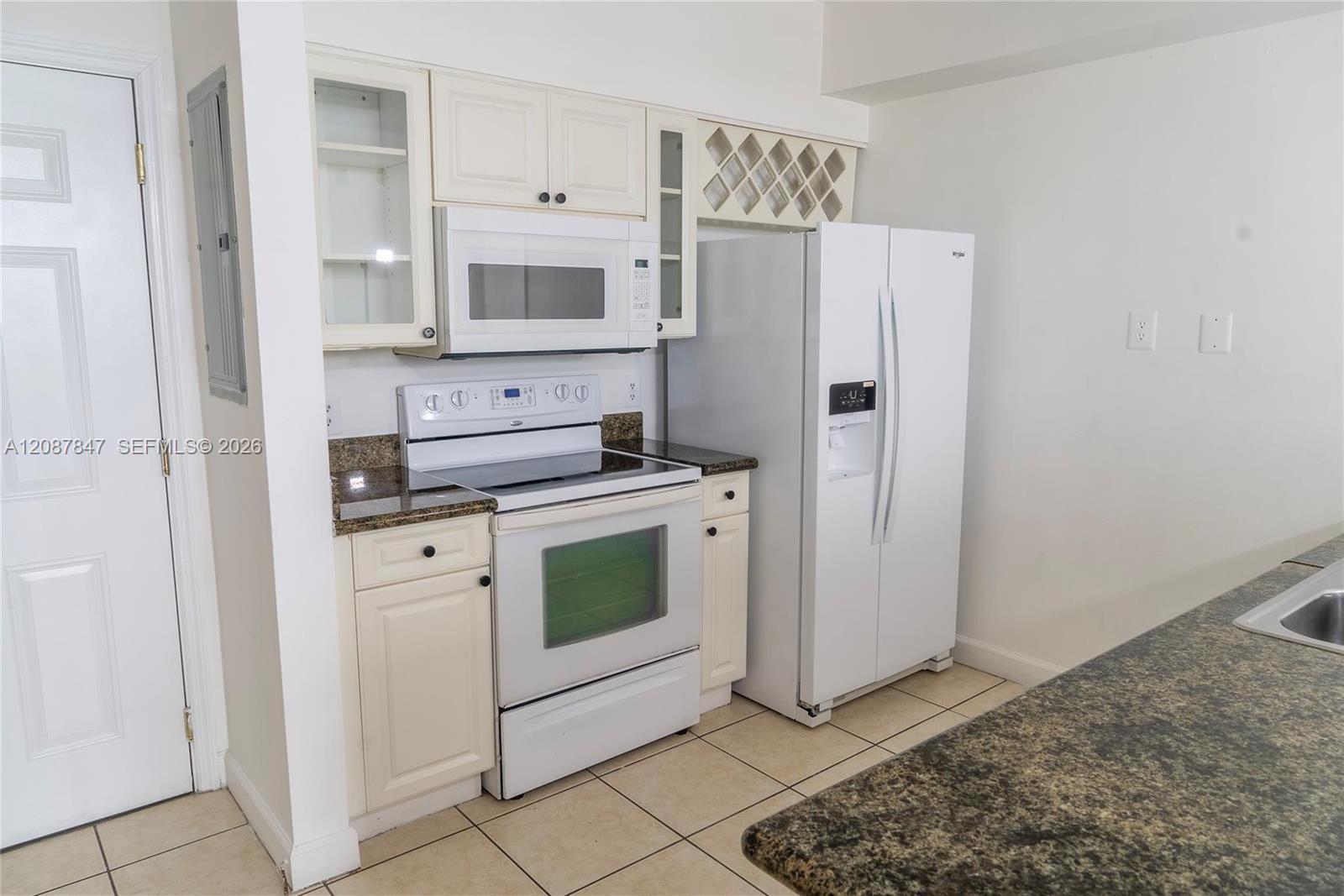 Property at 1 Glen Royal Pkwy # 809, Miami FL 33125