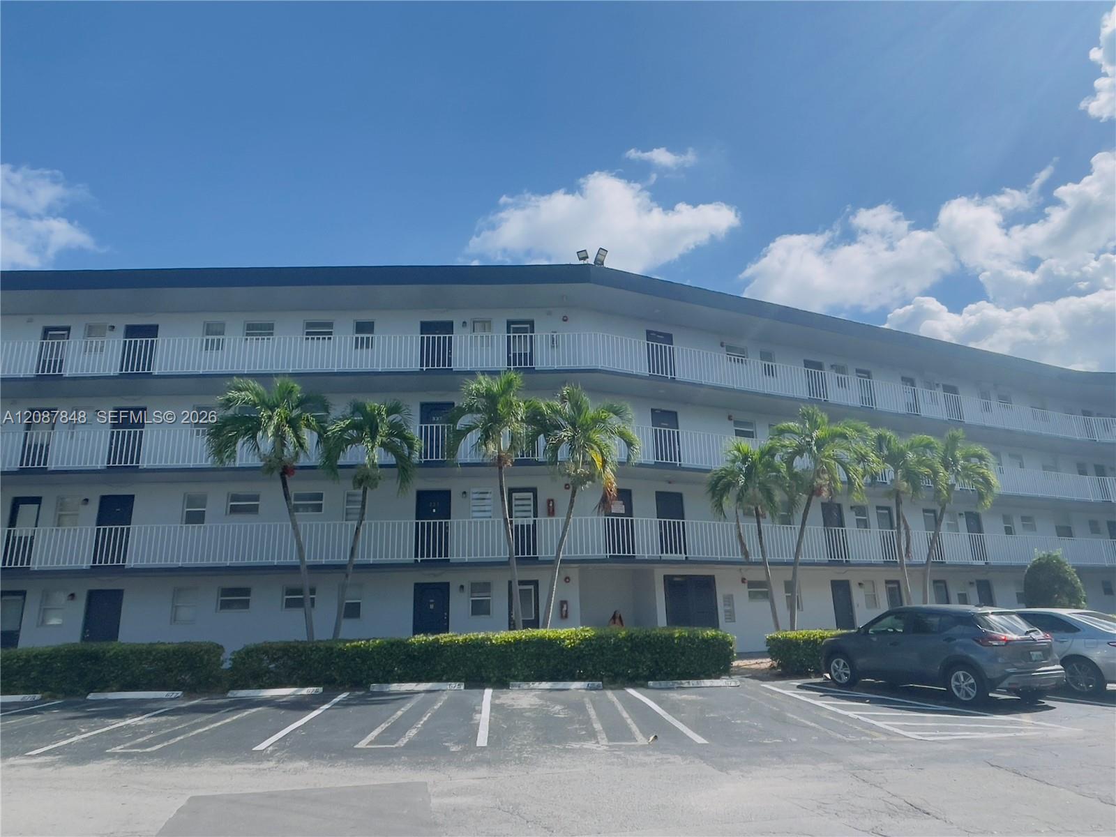 443 NE 195th St # 338, Miami FL 33179 photo 2