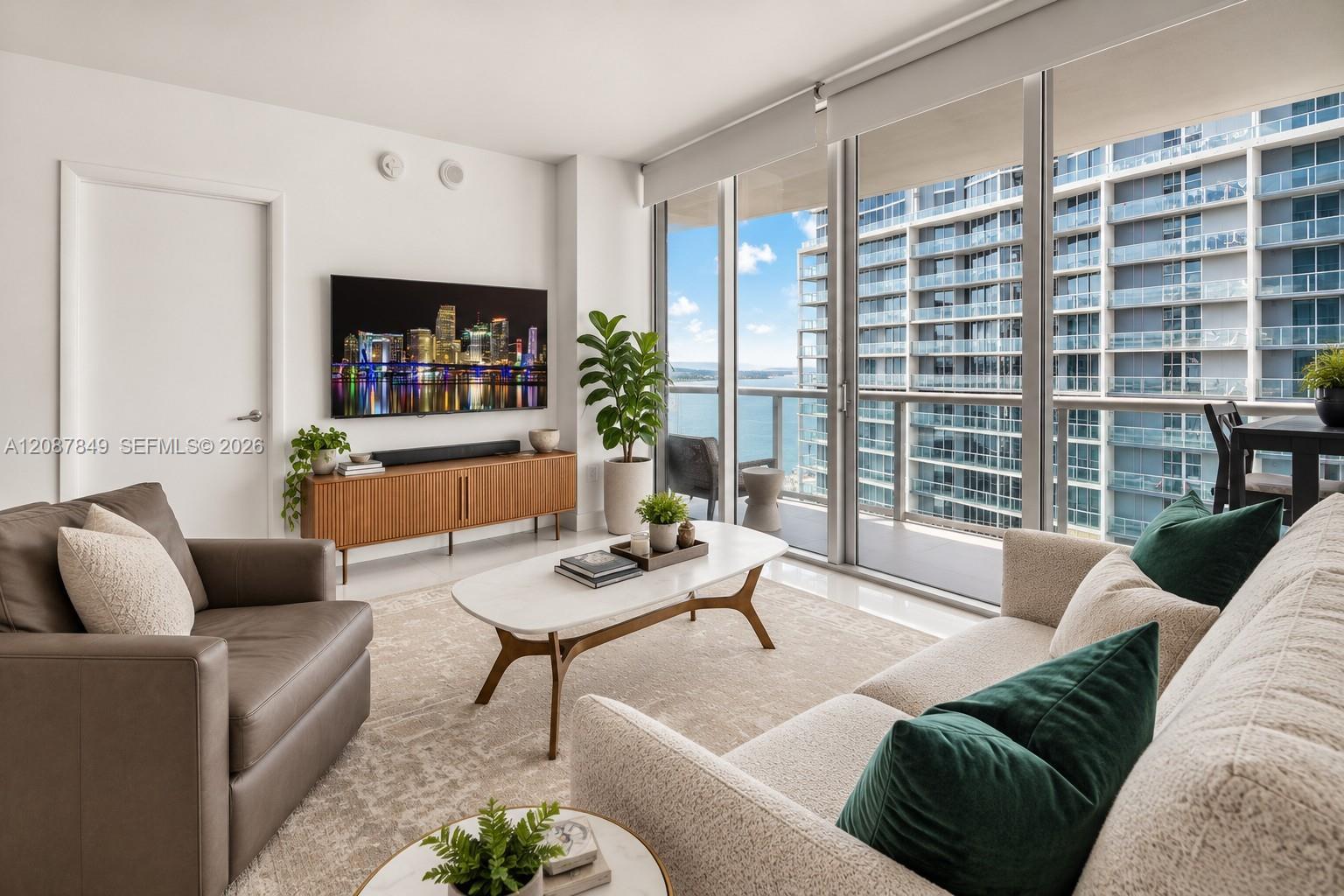 475 Brickell Ave # 3609, Miami FL 33131 photo 2
