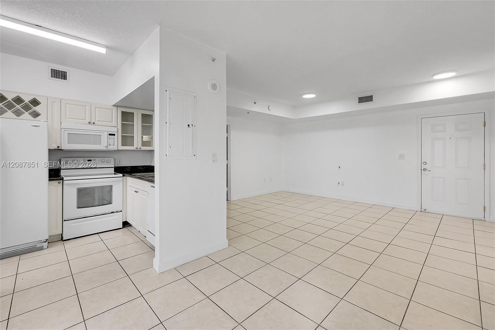 Property at 1 Glen Royal Pkwy # 1010, Miami FL 33125