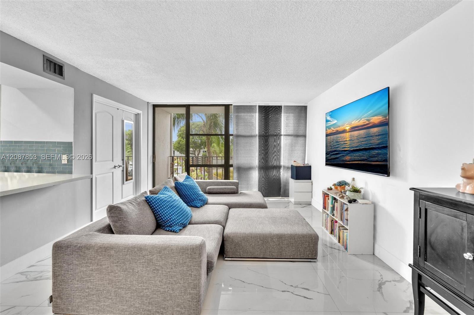 1000 Parkview Dr # 329, Hallandale Beach FL 33009 photo 4