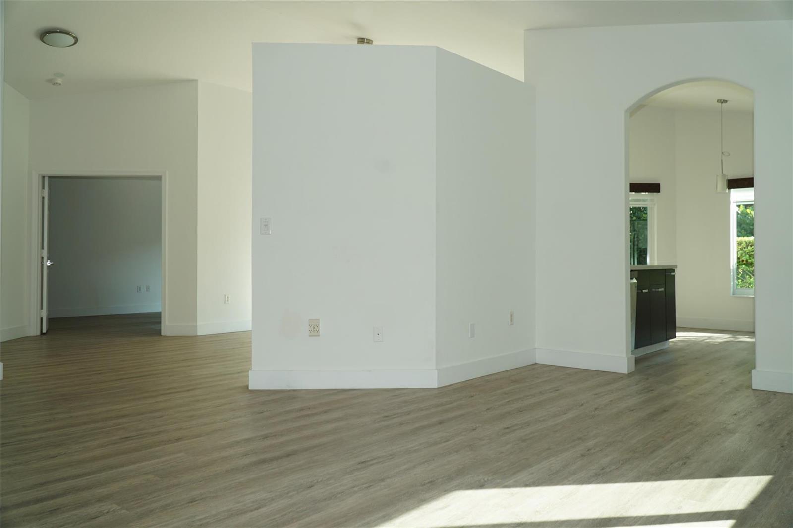 17030 NW 19TH Court, Pembroke Pines FL 33028 photo 4