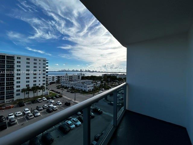 7525 E Treasure Dr # 711, North Bay Village FL 33141 photo 2