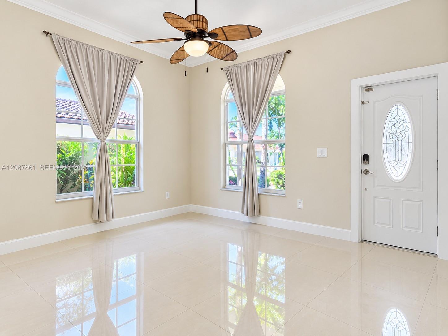 15524 SW 35th Ter, Miami FL 33185 photo 2