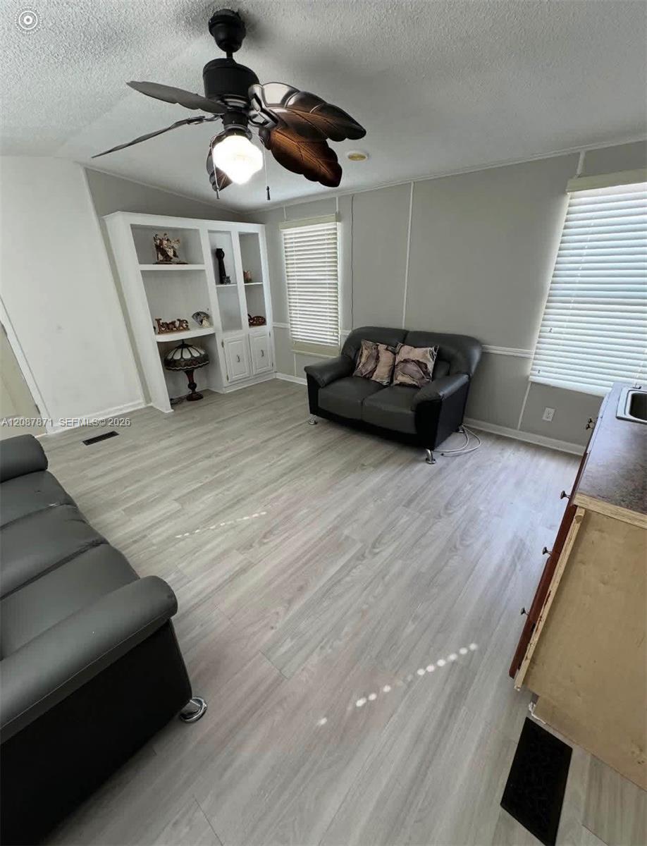 Homestead, FL 33033 photo 4