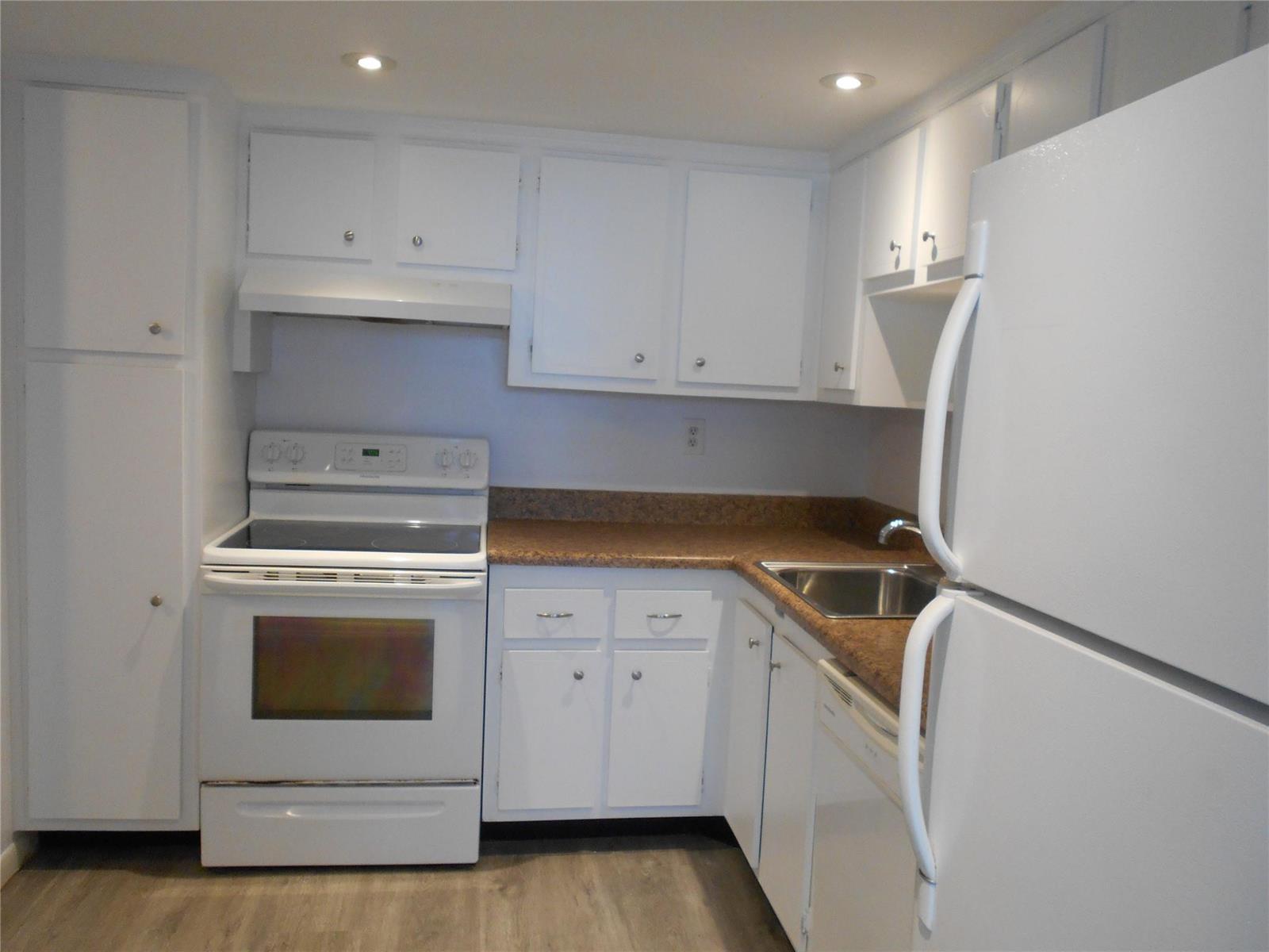 2781 TAFT Street # 311, Hollywood FL 33020 photo 4