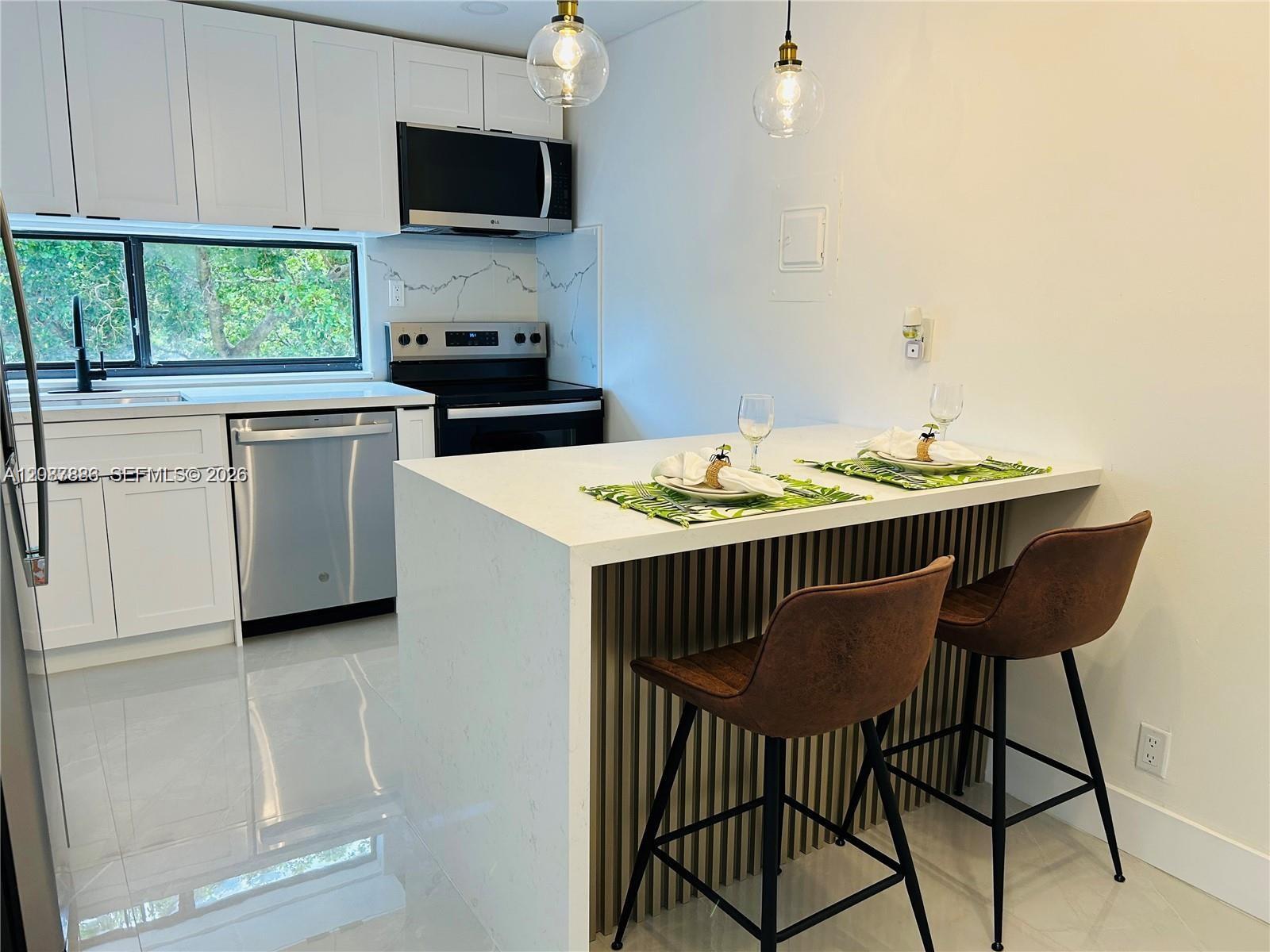 17021 N Bay Rd # 4, Sunny Isles Beach FL 33160 photo 2