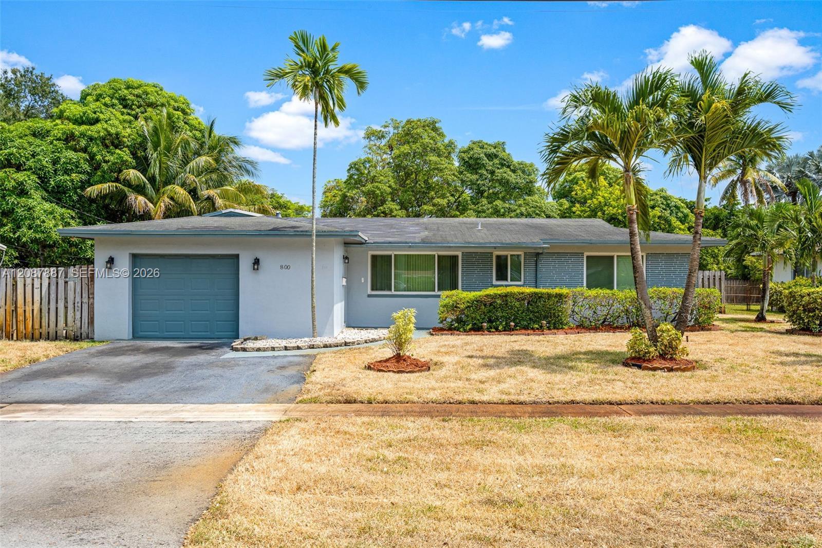 800 NW 48th Ter, Plantation FL 33317