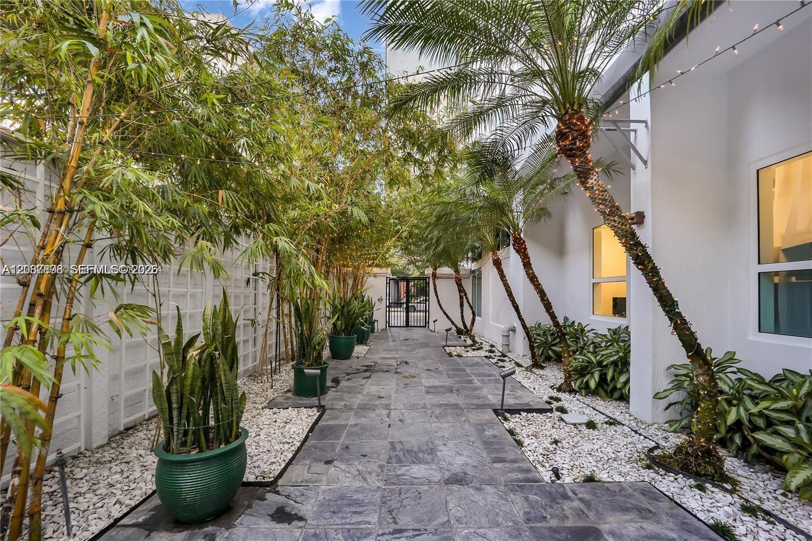 234 NE 3rd St # 1701, Miami FL 33132 photo 2